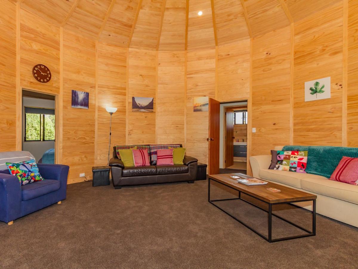 The Snowglobe - Ohakune Modern Yurt Style Chalet מראה חיצוני תמונה