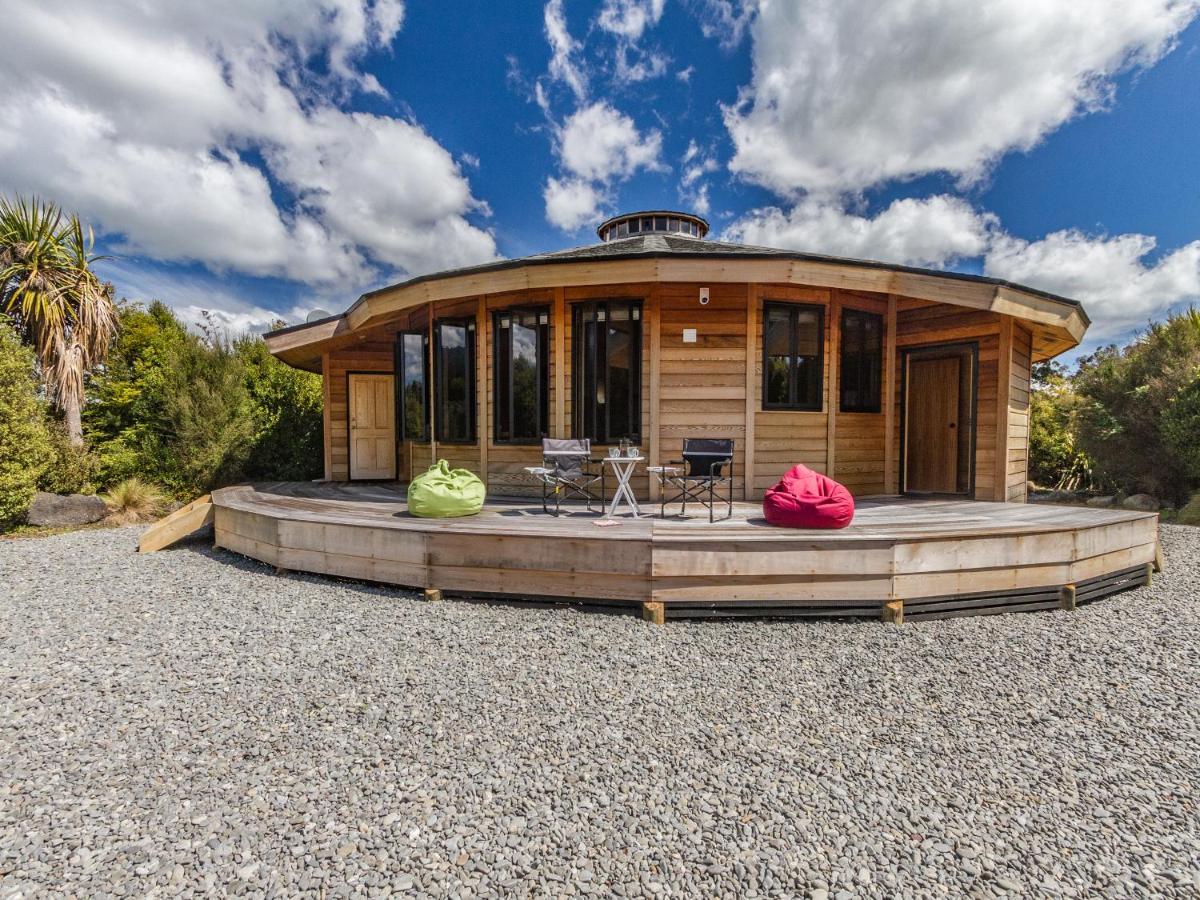 The Snowglobe - Ohakune Modern Yurt Style Chalet מראה חיצוני תמונה