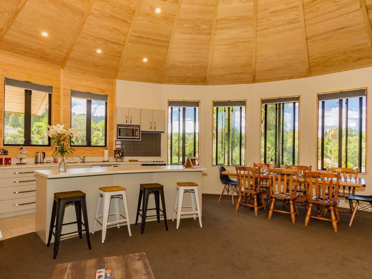 The Snowglobe - Ohakune Modern Yurt Style Chalet מראה חיצוני תמונה